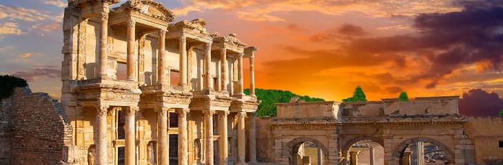Image of the Celsus Library in Türkiye. 